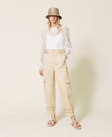 Pantalon cargo avec broderies ajourées Rose « Cuban Sand » Femme 221TP2414-0T