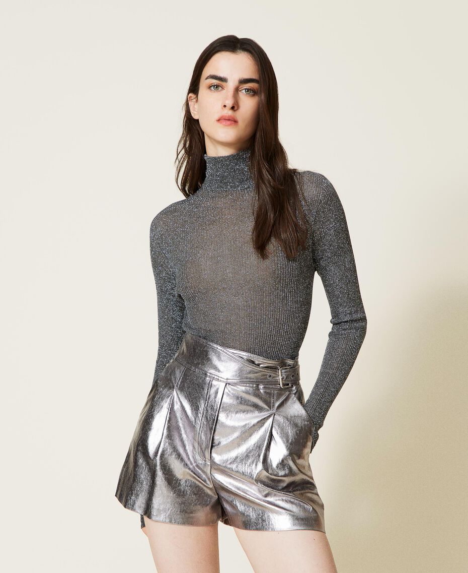 Laminated leather-like shorts Laminated "Gunpowder” Silver Woman 222TT2491-01