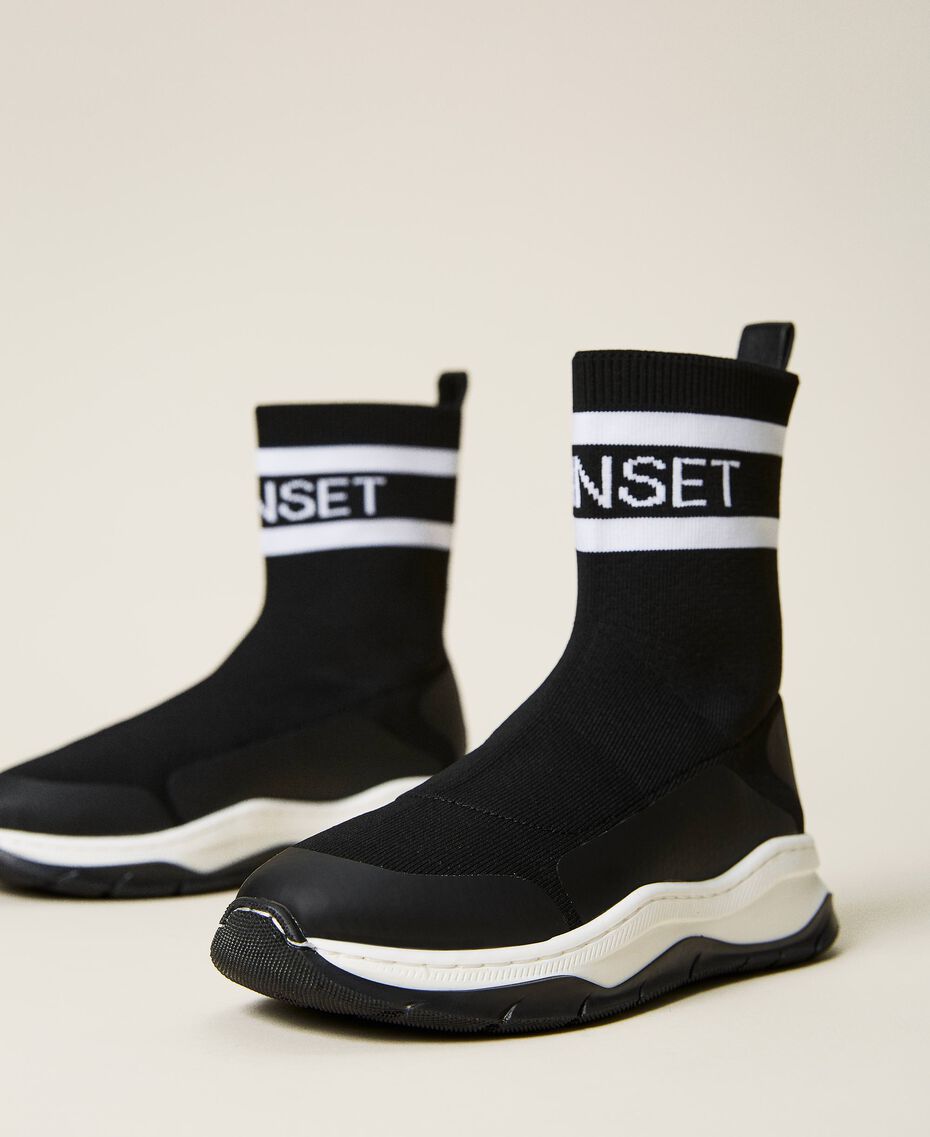 Zapatillas de estilo calcetín con logotipo Negro Niño 222GCJ100-02