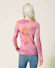 Pull ajusté avec tie and dye réalisé à la main Multicolore Rose « Hot Pink » Femme 221AT3183-04