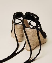 Sandales compensées en cuir Noir Femme 221TCT122-03