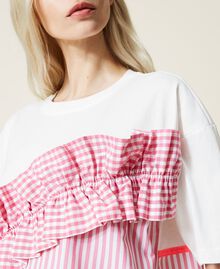 T-shirt avec insertion rayée et Vichy Bicolore Blanc Cassé/Rose « Hot Pink » Femme 221AT2250-06
