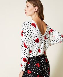 Dual-use jumper with heart and poppy print Off White Romantic Poppy Print Woman 222TQ3042-02