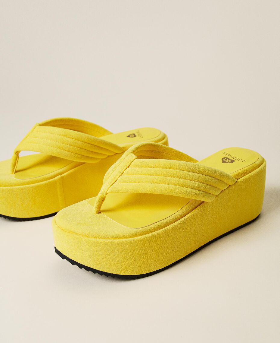 Platform thong sandals with stitching "Celandine” Yellow Woman 221LMPZCC-02
