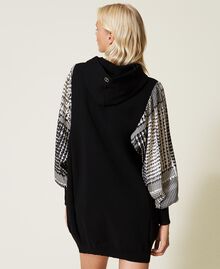 Robe en maille avec manches en twill Bicolore Noir / Imprimé Carreaux Bicolore Blanc « Neige » Femme 212TT3350-04