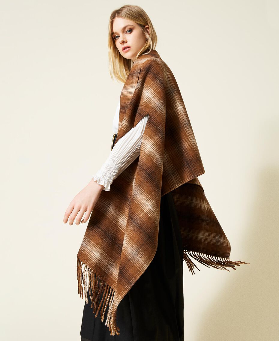Double wool blend poncho with check pattern Camel / Black Check Woman 222TA410M-01