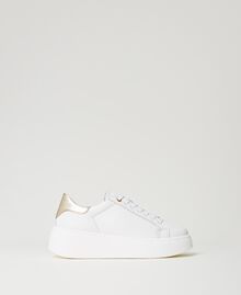 Leather trainers with contrasting heel Two-tone Optical White / Mousse Pink Woman 231TCP110-01