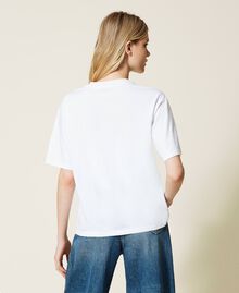 T-Shirt mit aufgestickten Pailletten Weiß Frau 222TP2570-03