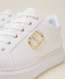 Trainers with logo White Woman 222TCP010-04