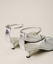 Sandalias de piel con kitten heels Plata / Níquel Mujer 222TCP204-03