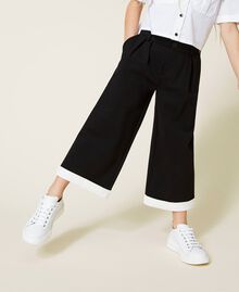 Pantalon cropped avec bas contrasté Bicolore Noir / Blanc Cassé Enfant 221GJ2232-04