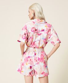 Floral poplin shorts "Hot Pink” Nuances Woman 221AT2484-04