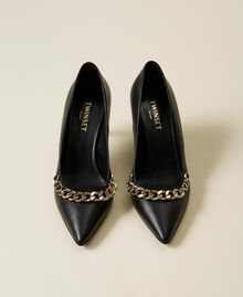 Leather court shoes with chain and logo Black Woman 222TCT014-05