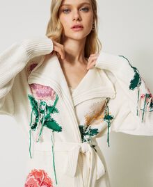 Maxi cardigan with inlaid flowers White Snow Woman 231TP3460-01