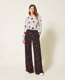 Dual-use jumper with heart and poppy print Off White Romantic Poppy Print Woman 222TQ3042-0T