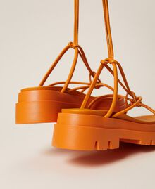 Sandales plates avec lacets Orange « Spicy Curry » Femme 221ACT084-04