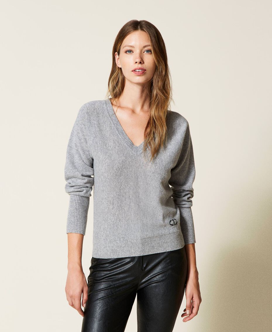 Wool and cashmere blend jumper Melange Grey Woman 222TT3351-01