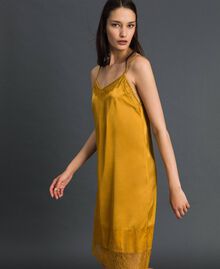 Combinación de raso y encaje Amarillo Azafrán Mujer 192MP2132-02