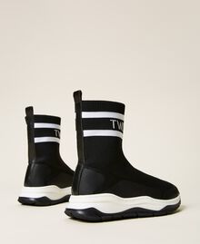 Zapatillas de estilo calcetín con logotipo Negro Niño 222GCJ100-03