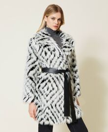 Faux fur coat with chevron pattern "Snow" White / Black Soft Chevron Woman 222TT2103-03