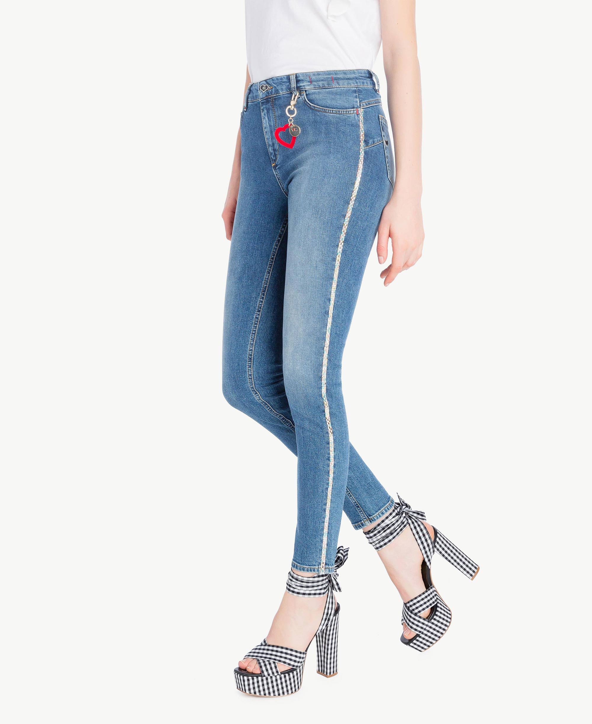 Skinny jeans