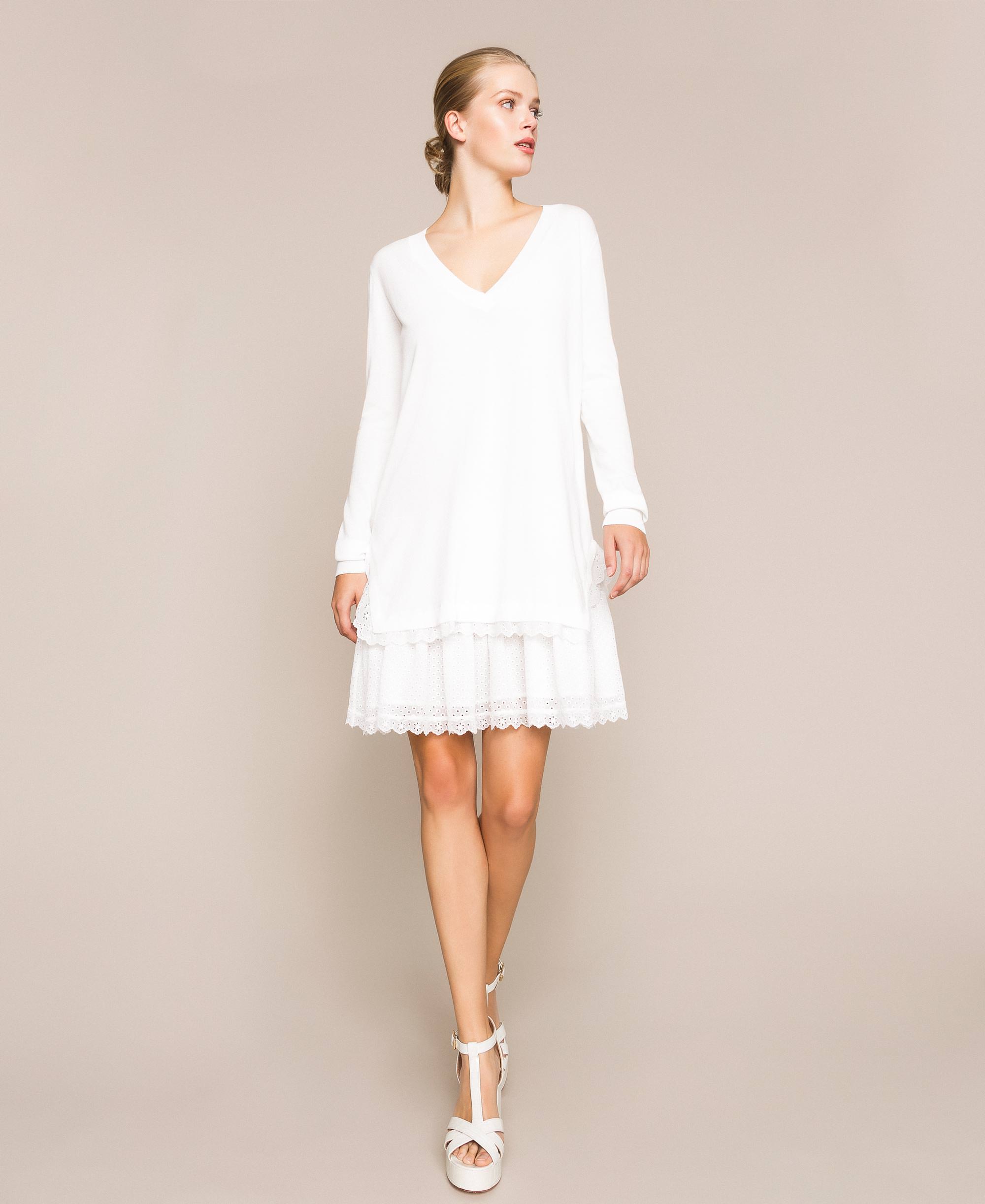 robe avec volant en bas