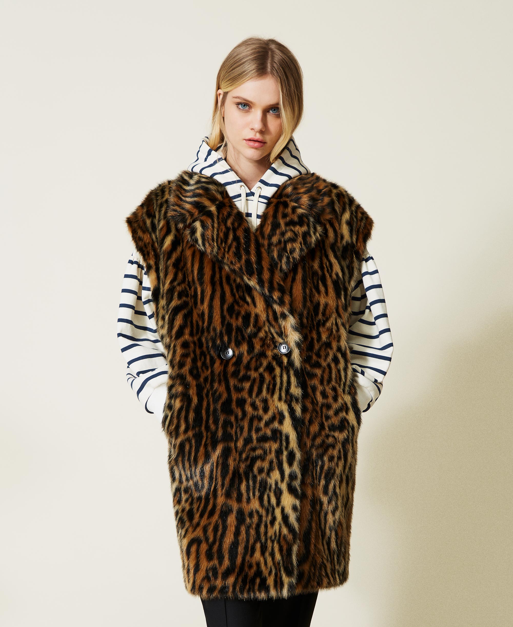 Animal print faux fur gilet Woman 