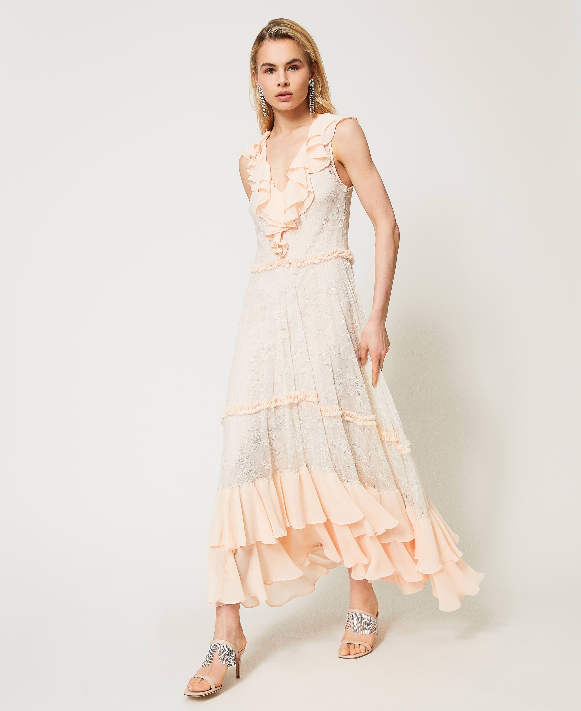 Abito lungo in pizzo Chantilly con balze Donna, Rosa | TWINSET Milano