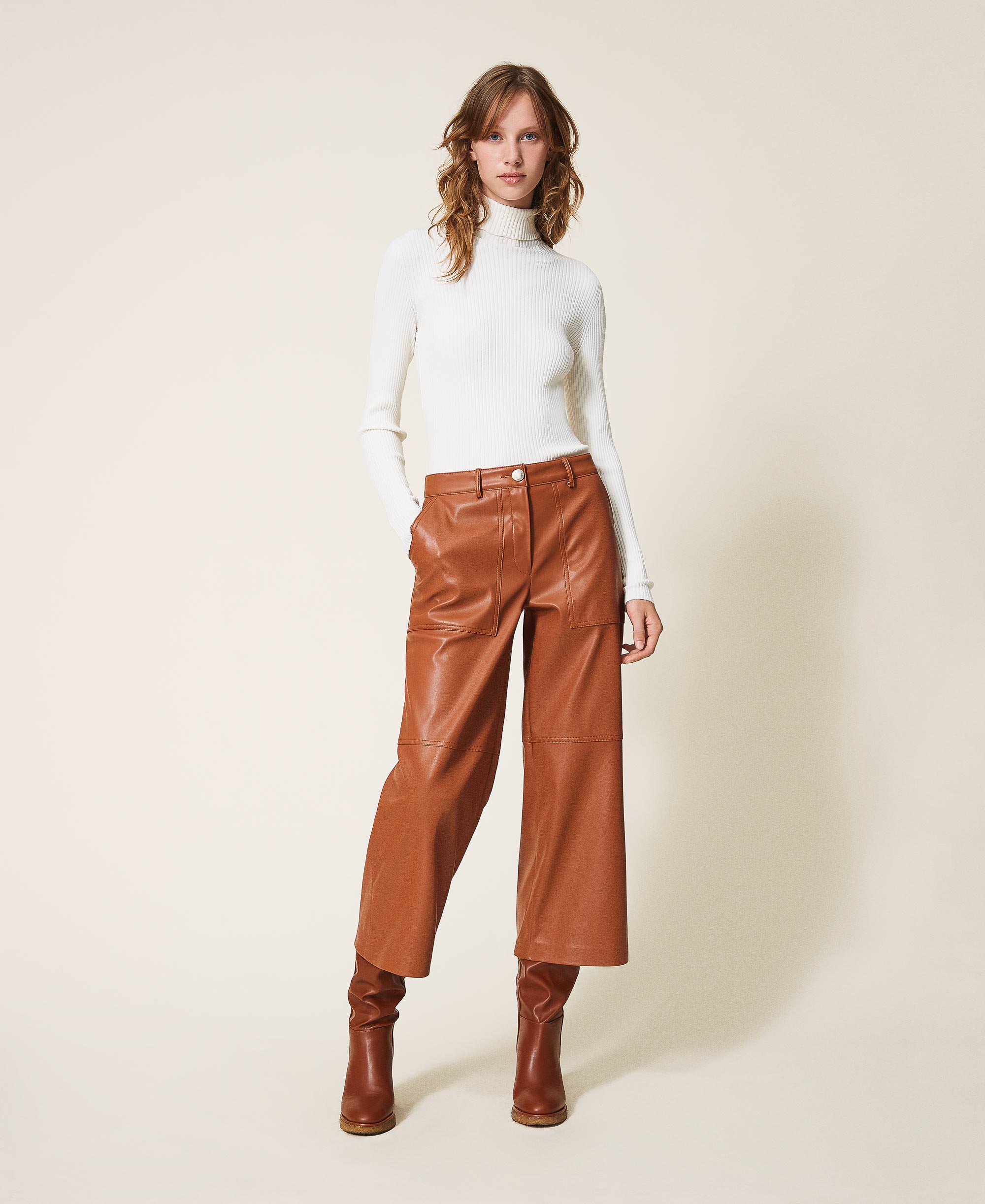 Faux leather cropped trousers Woman 