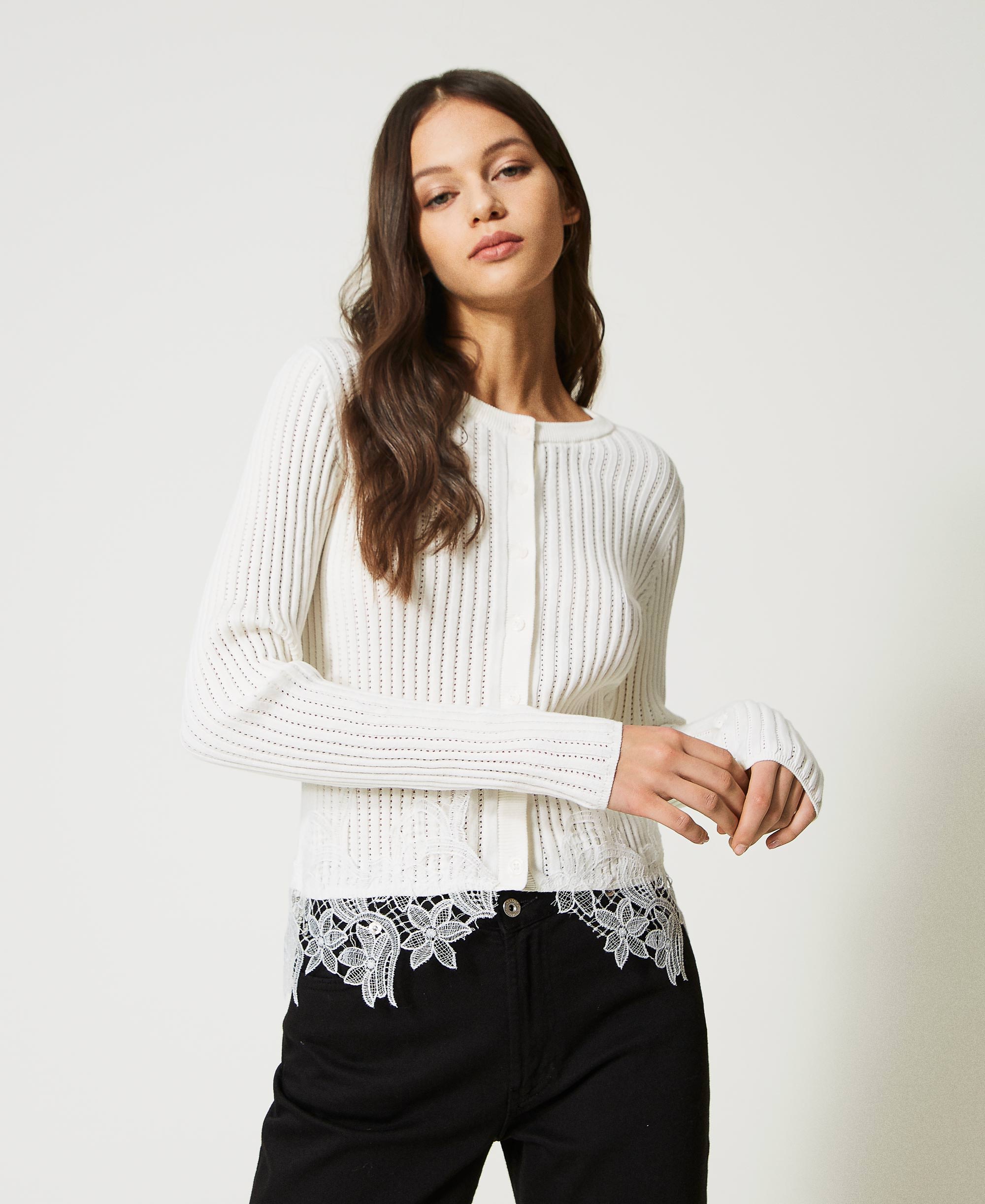 Cardigan Dentelle Encolure En V Manches Longues
