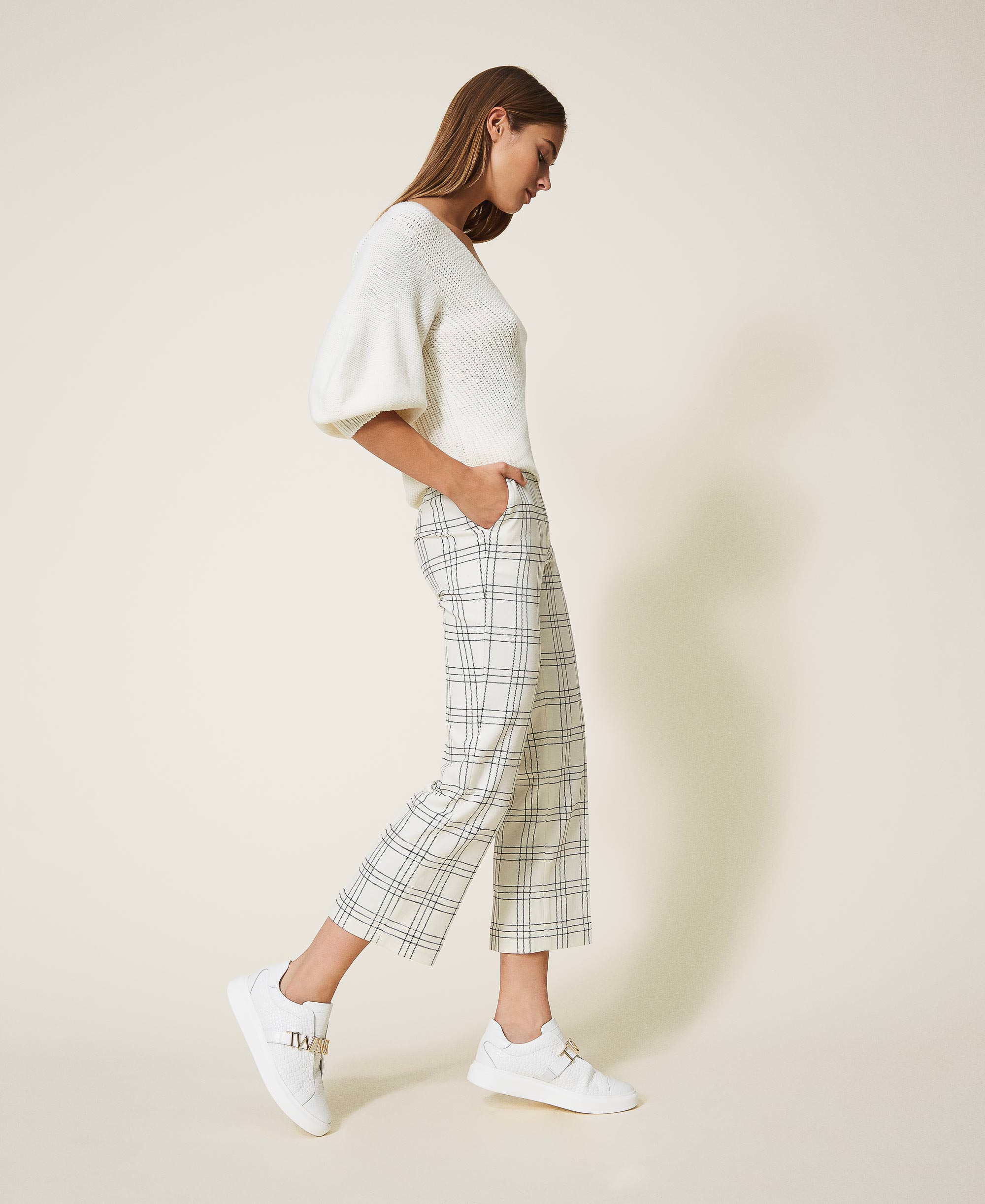 Pantalón cropped de lana mixta de cuadros Mujer, Blanco | TWINSET Milano