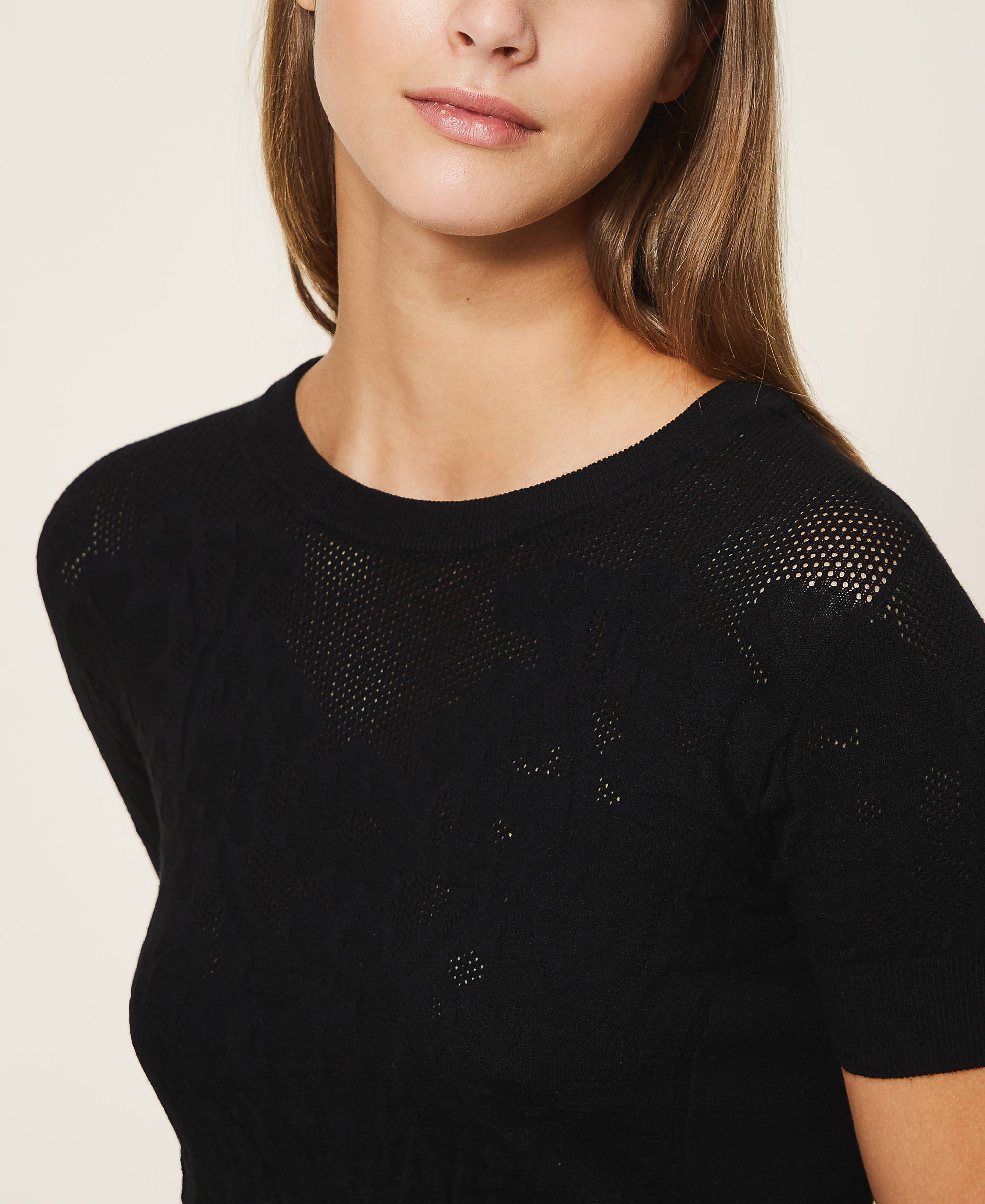Mesh jumper with lace stitch Woman 