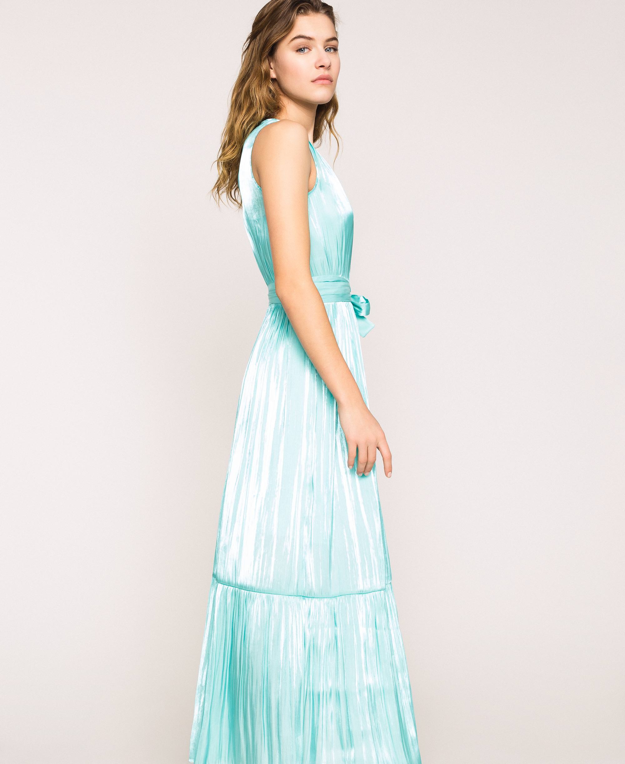 Long dress in shimmering pleated fabric 