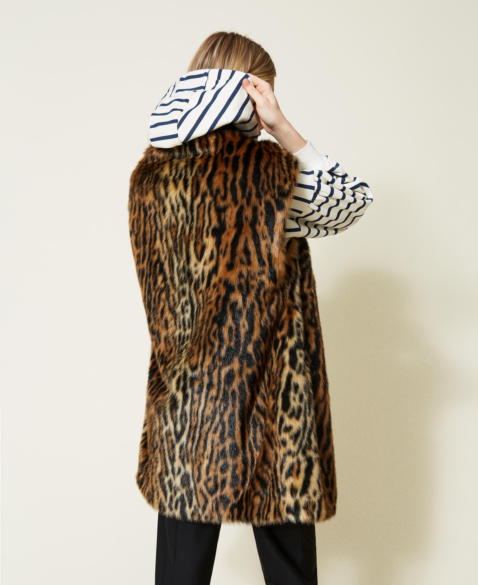 Animal print faux fur gilet Woman 