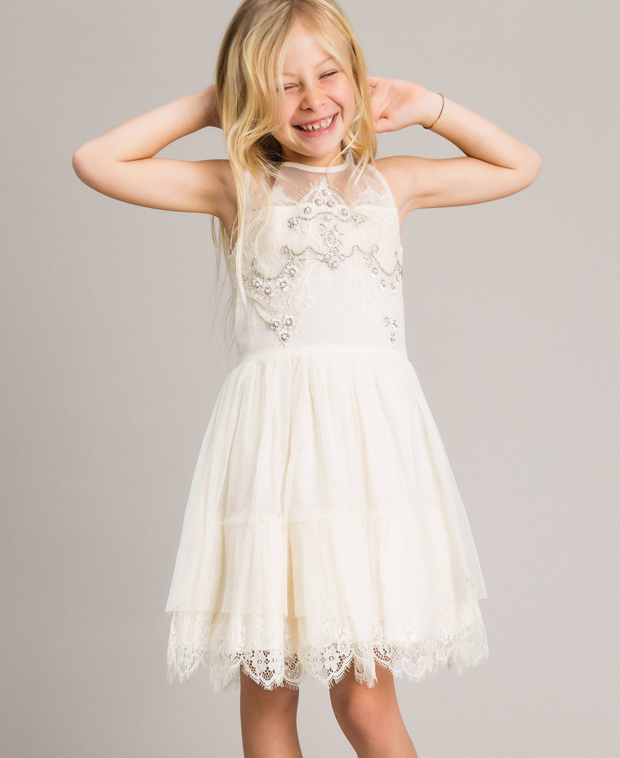 Kleid aus bestickter Spitze