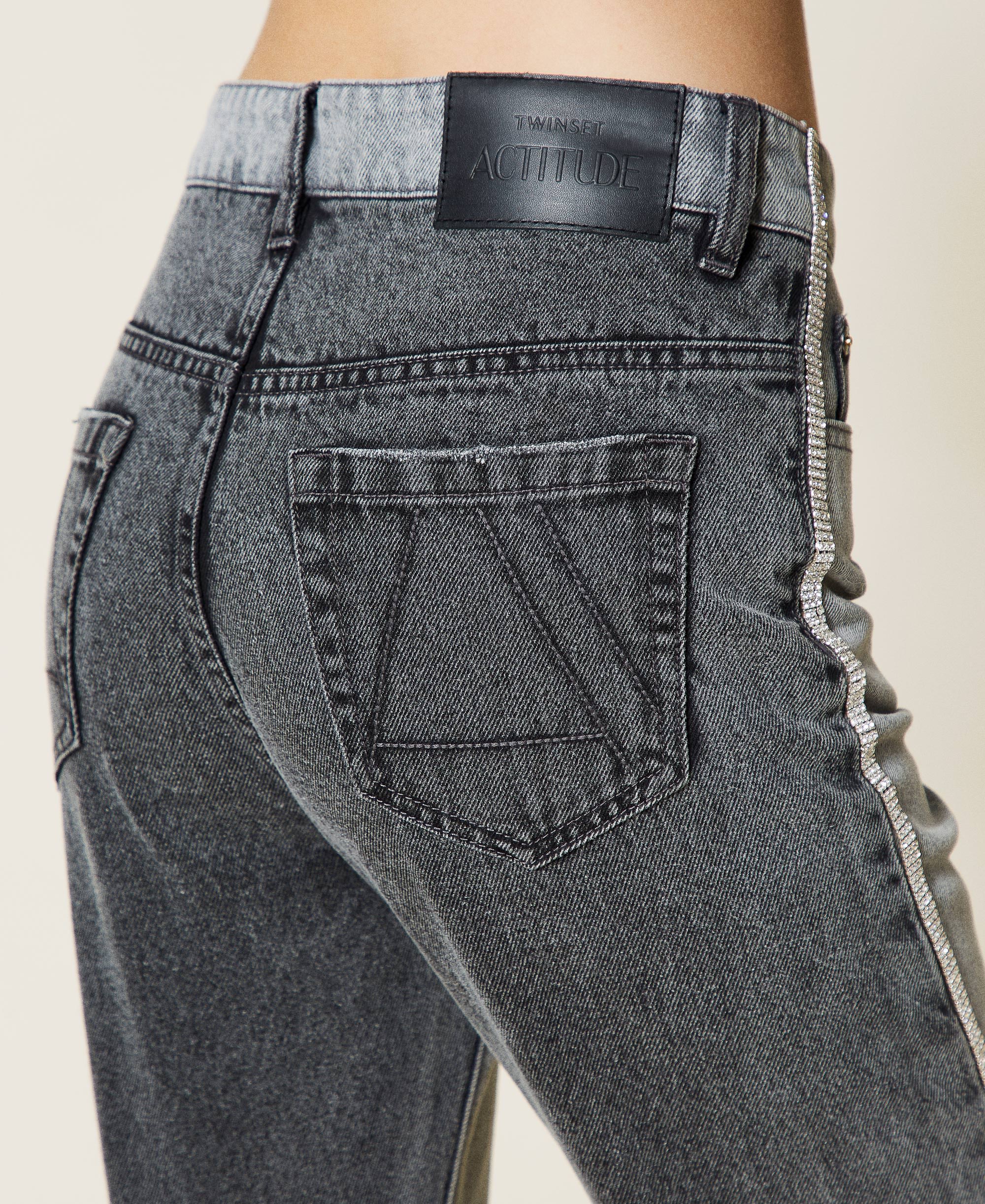 Diamond' jeans with rhinestones Woman 