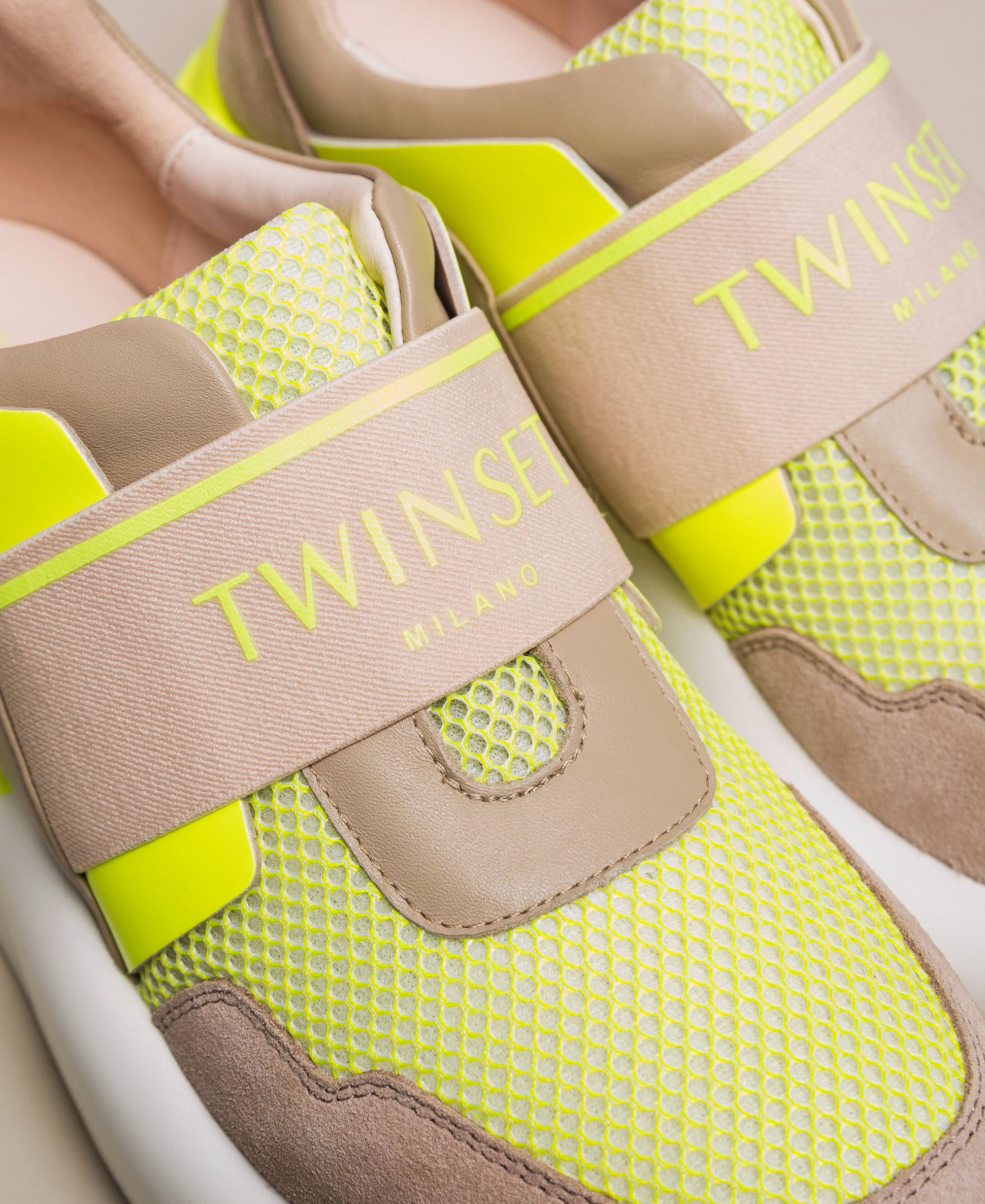 Scarpe running con logo Donna, Giallo | TWINSET Milano
