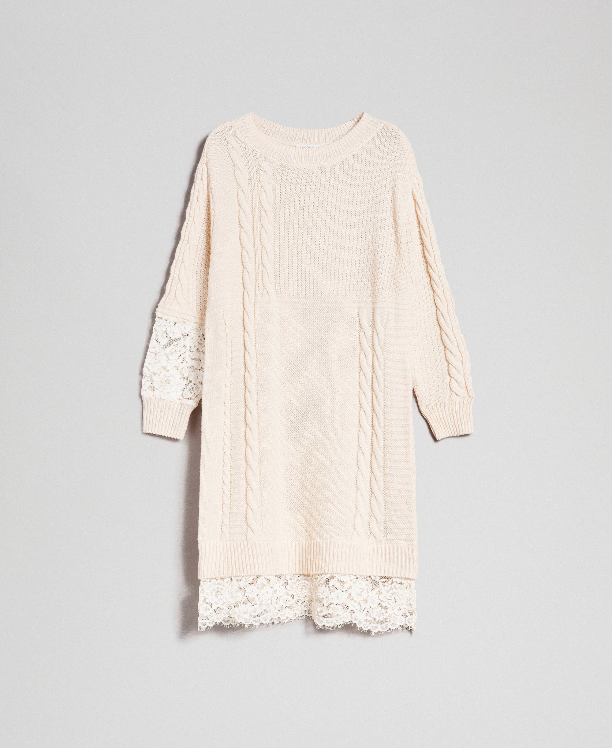 Vestido de lana mixta con mezcla de puntos y encaje