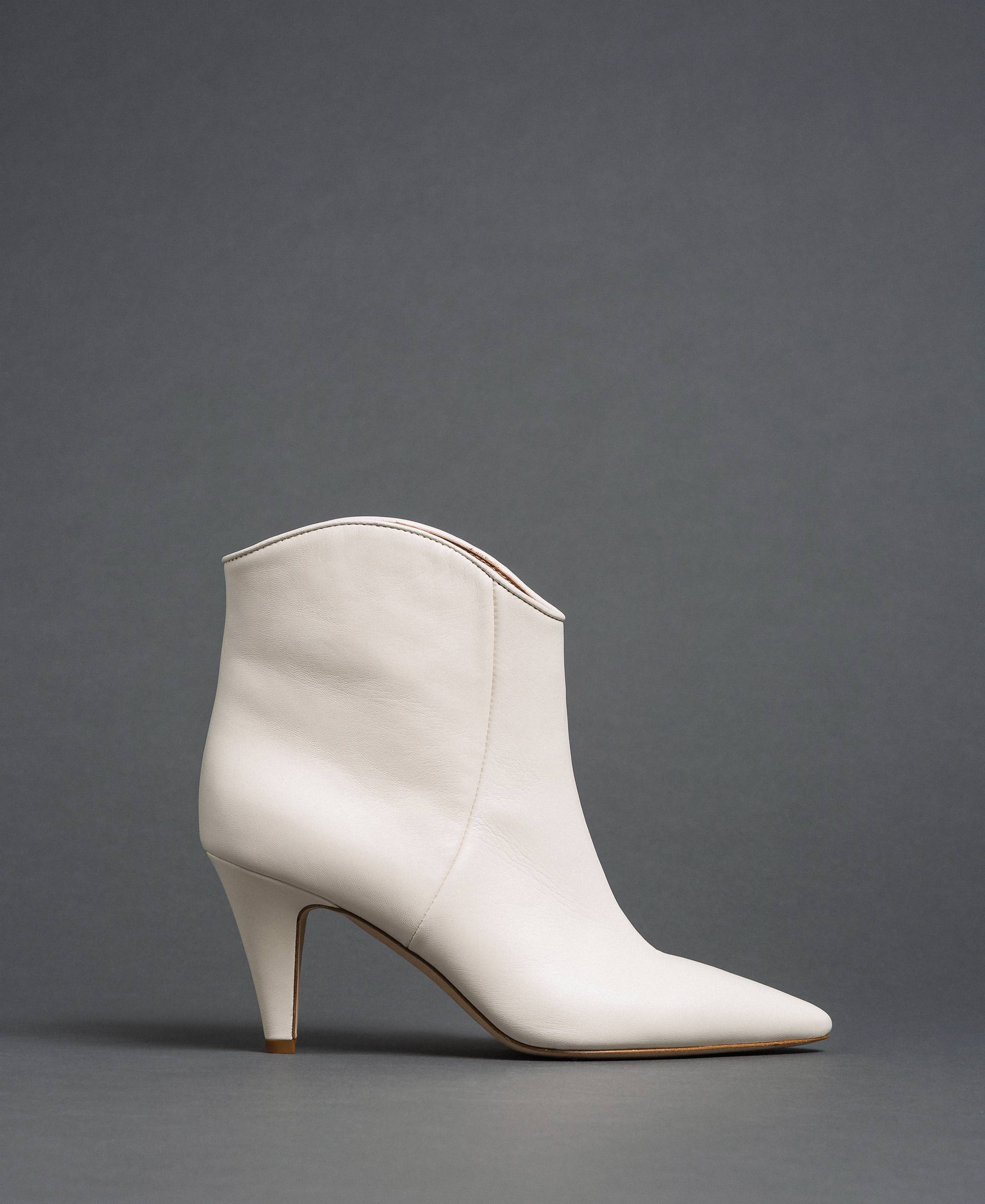 Leather ankle boots Woman, White 