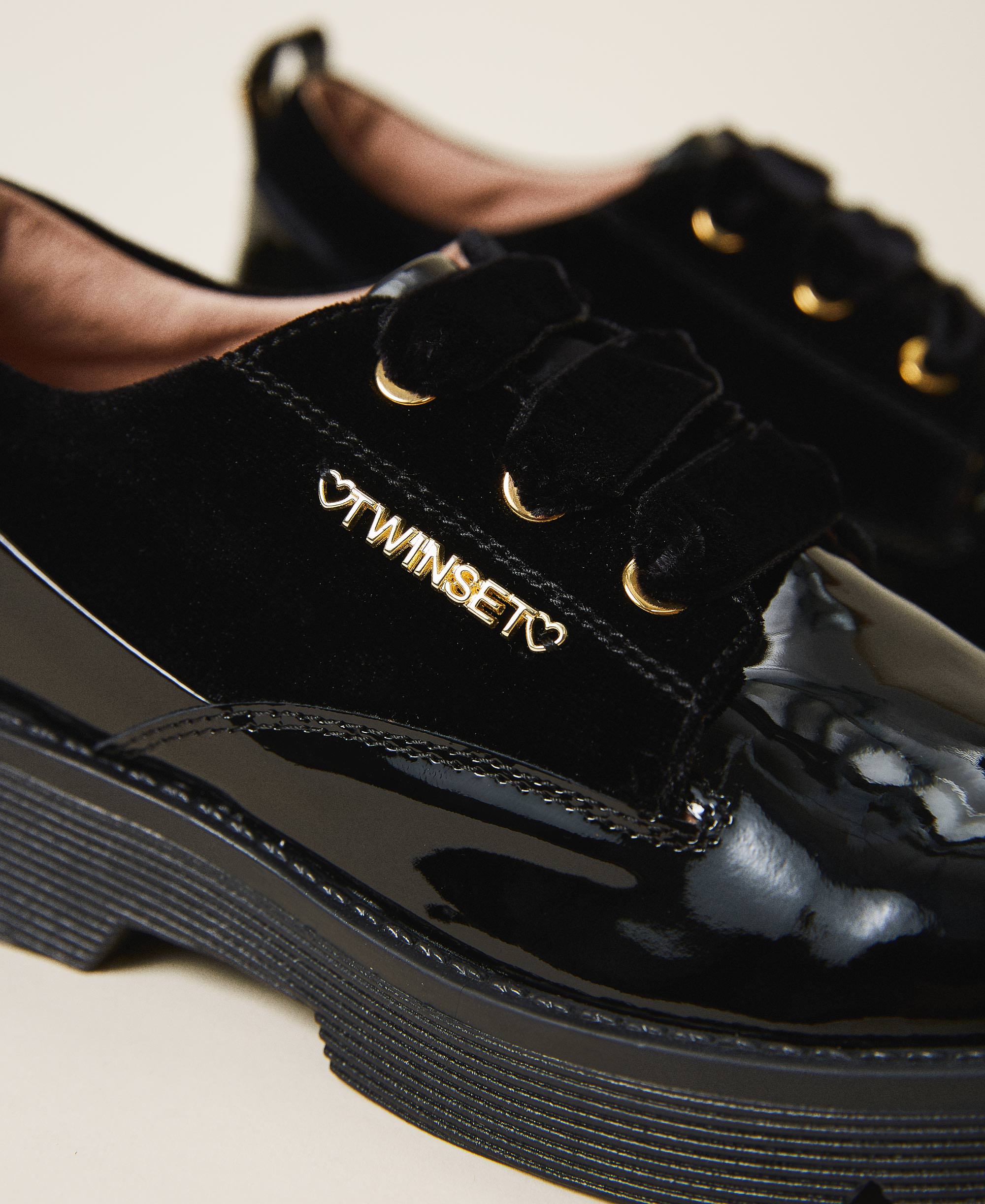 Scarpe stringate in vernice Bambina, Nero | TWINSET Milano