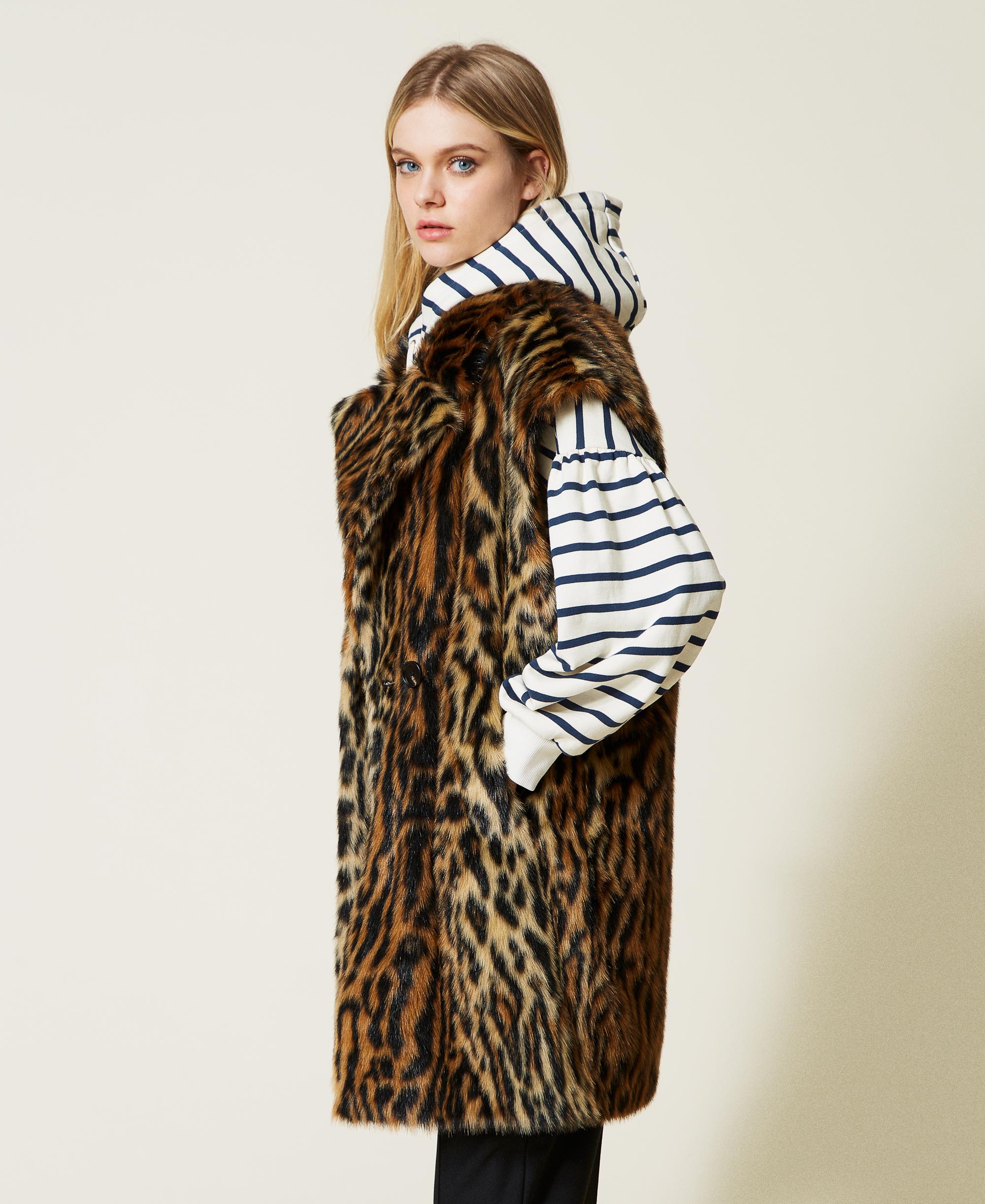 Animal print faux fur gilet Woman 