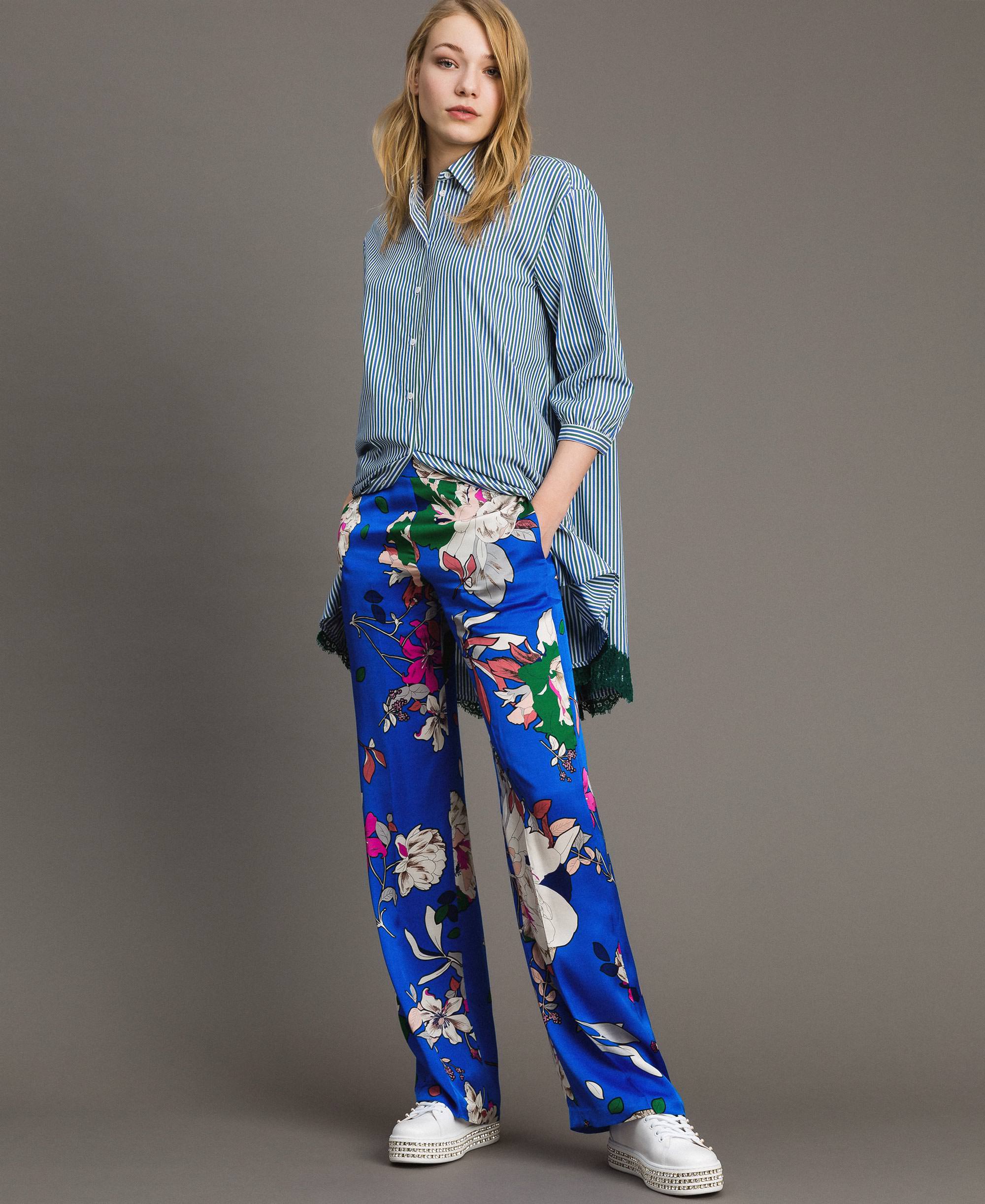 Pantaloni a palazzo in raso a fiori