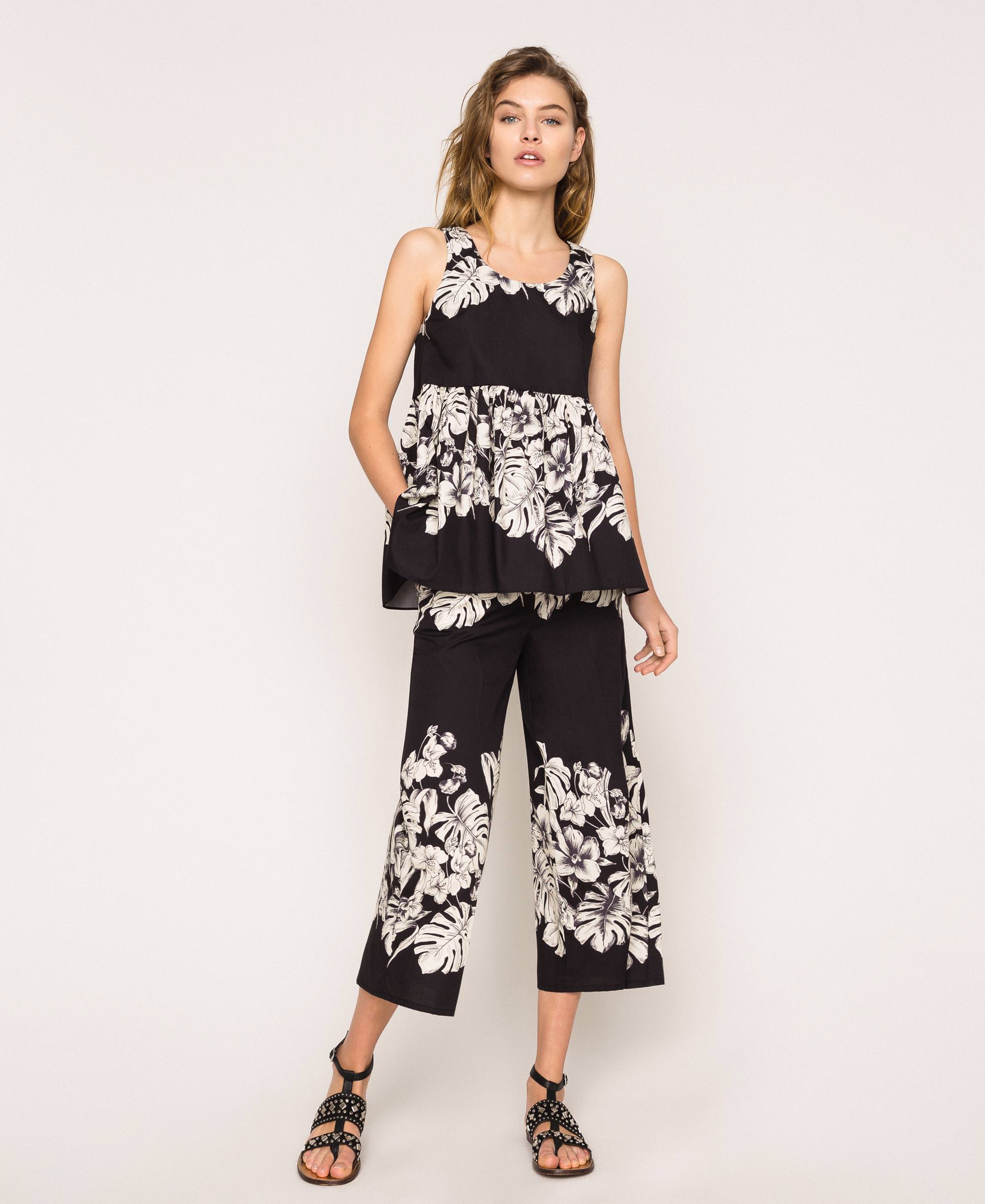 Floral poplin cropped trousers Woman 