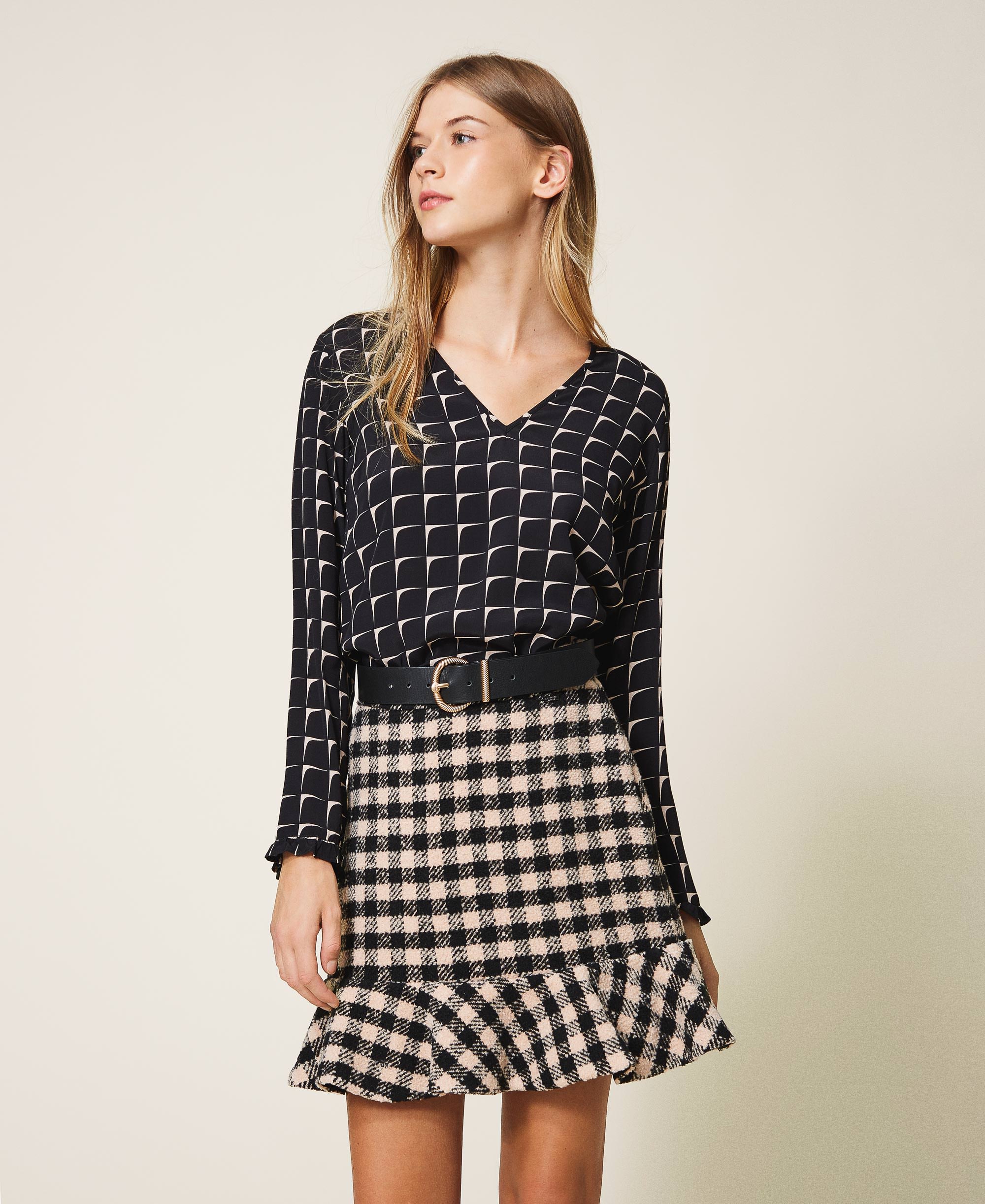 Chequered bouclé mini skirt with flounce Woman, Black | TWINSET Milano