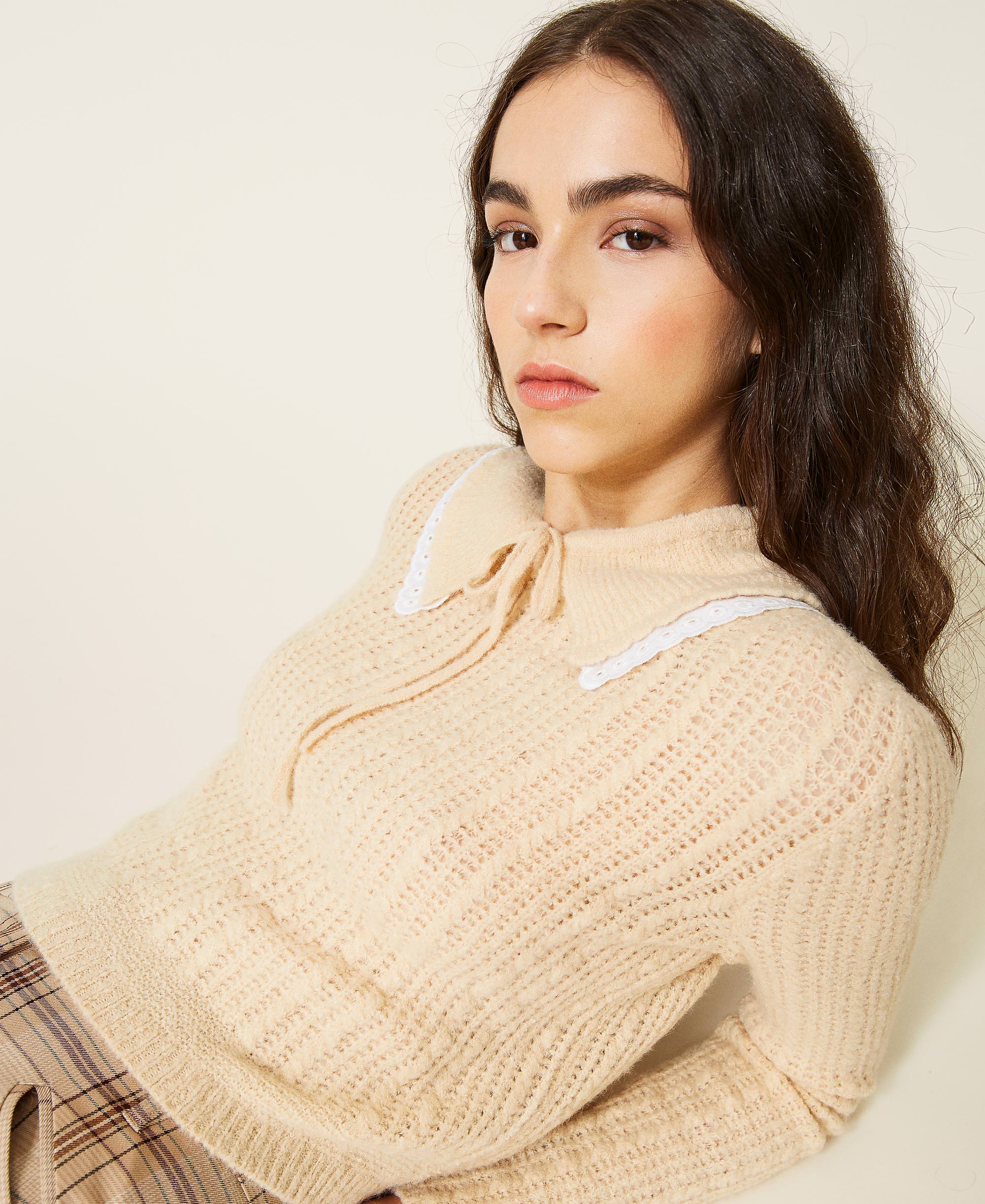 beige knit jumper