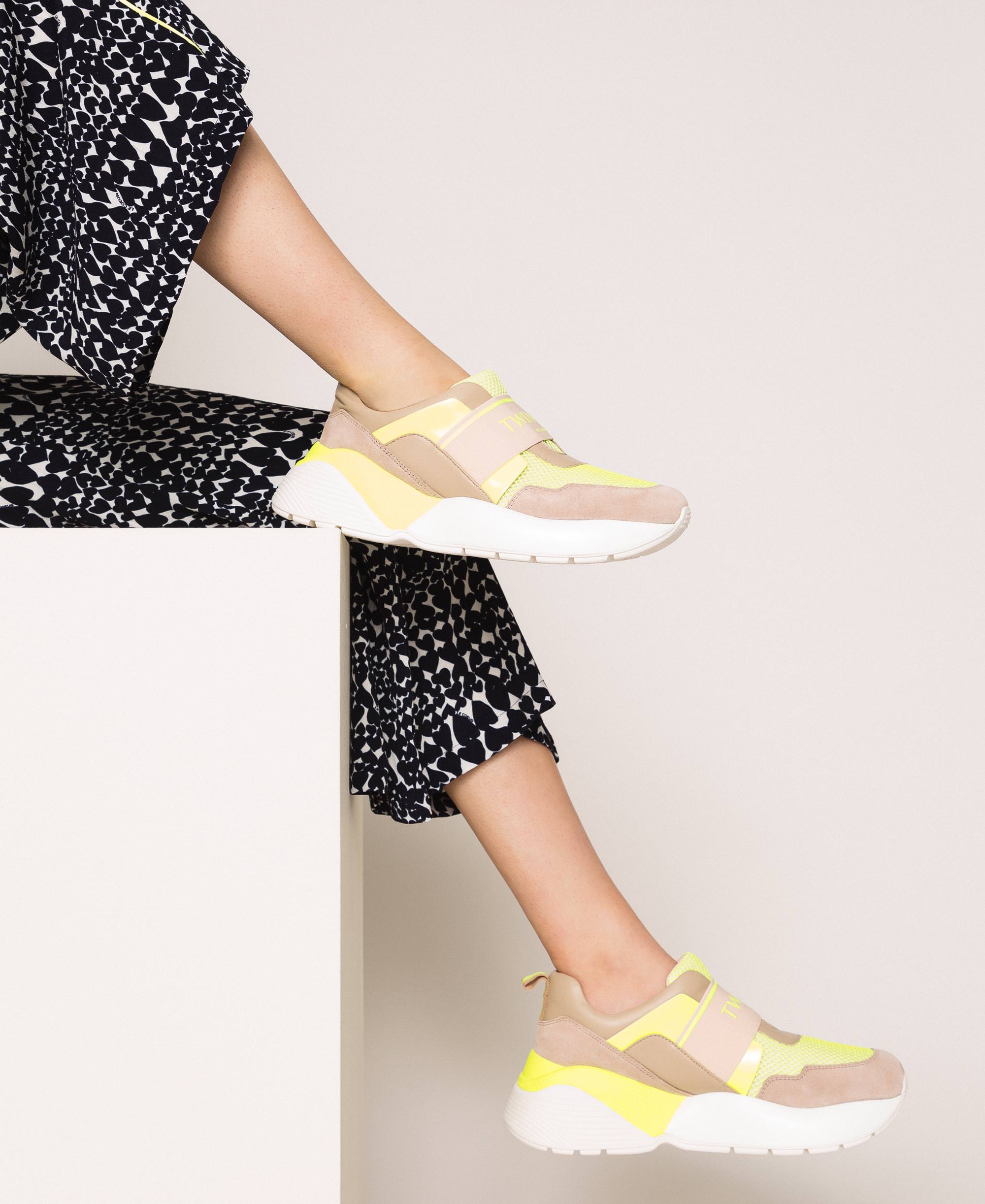 Running shoes with logo