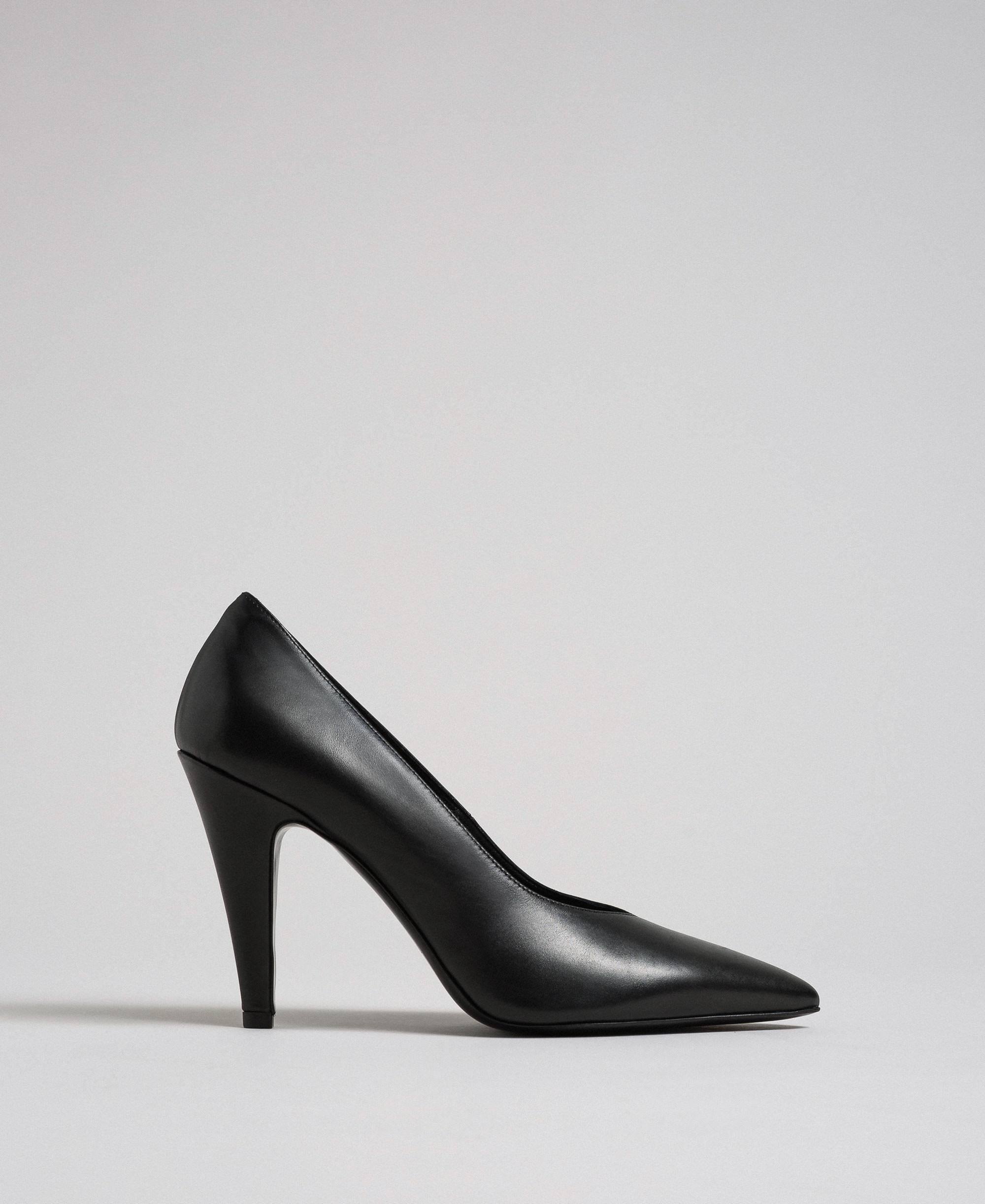 Zapatos de salón Twinset de Cuero de color Negro Mujer Zapatos de Tacones de Stilettos y tacones altos 